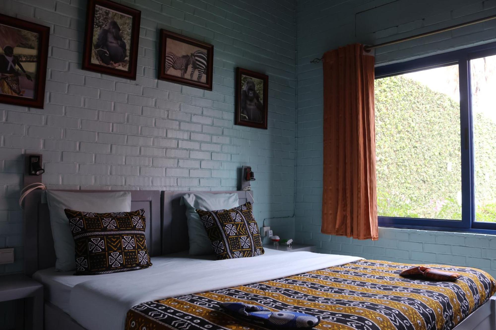 Umusambi B&B キガリ エクステリア 写真