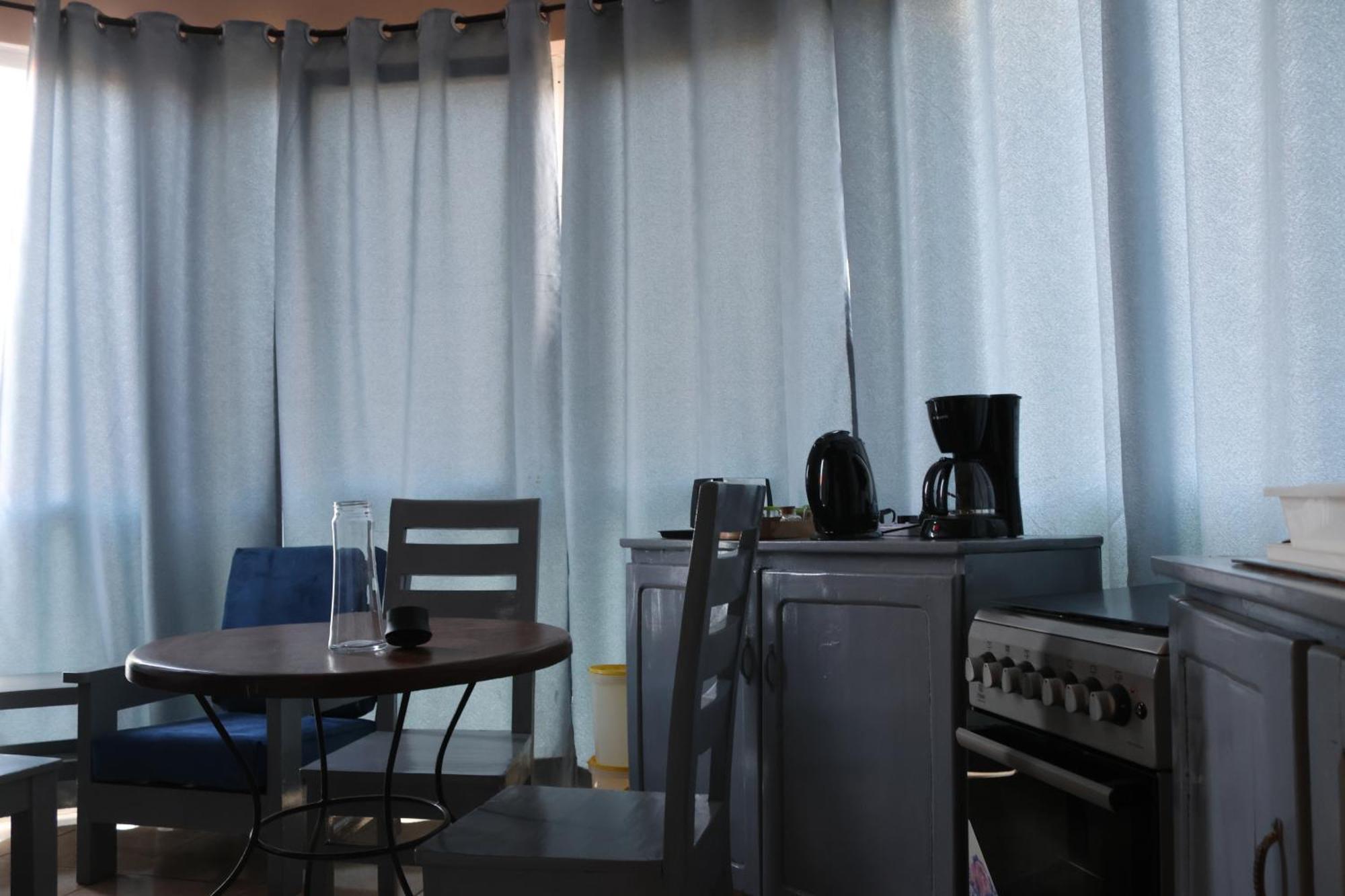 Umusambi B&B キガリ エクステリア 写真