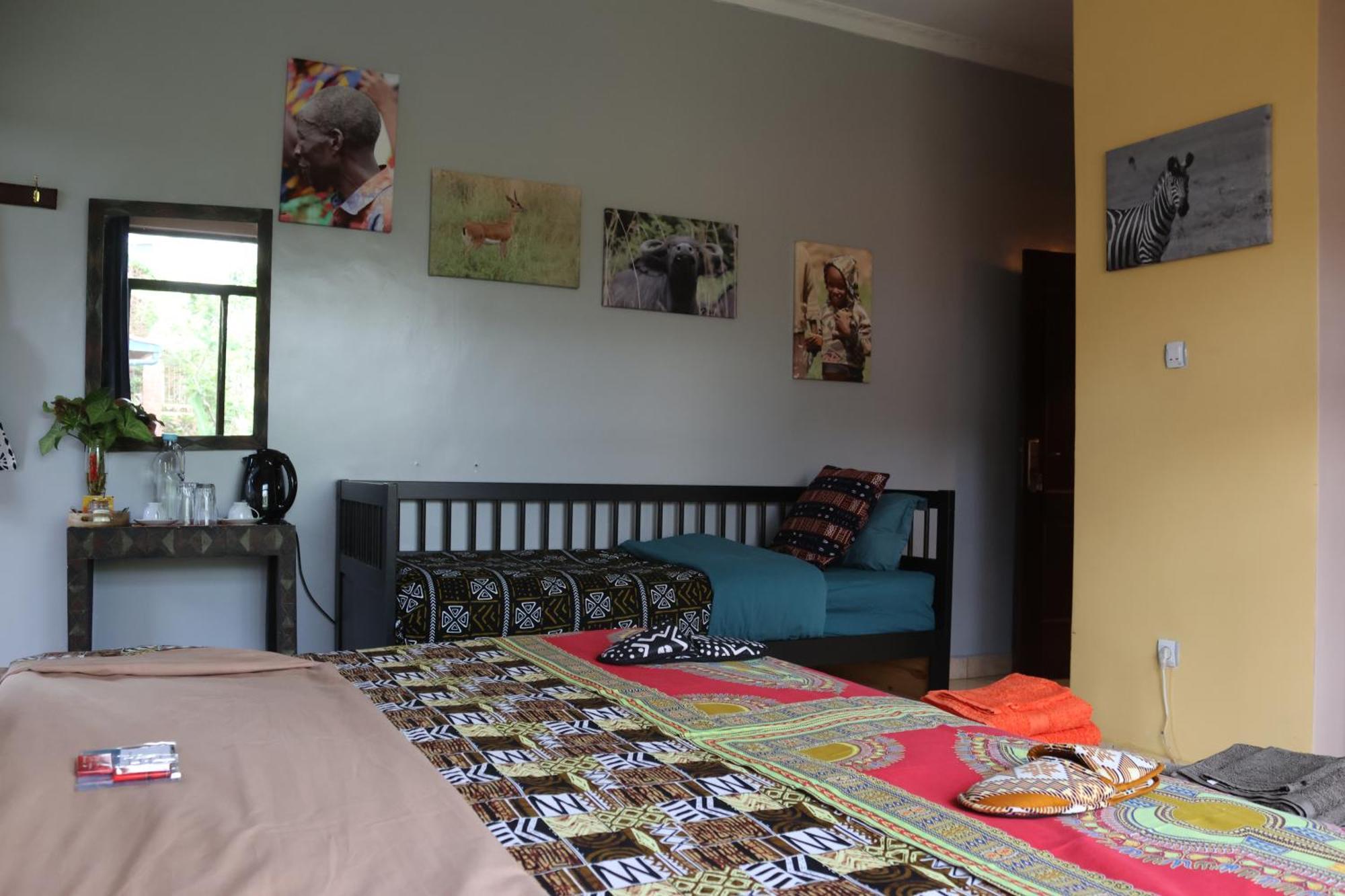 Umusambi B&B キガリ エクステリア 写真