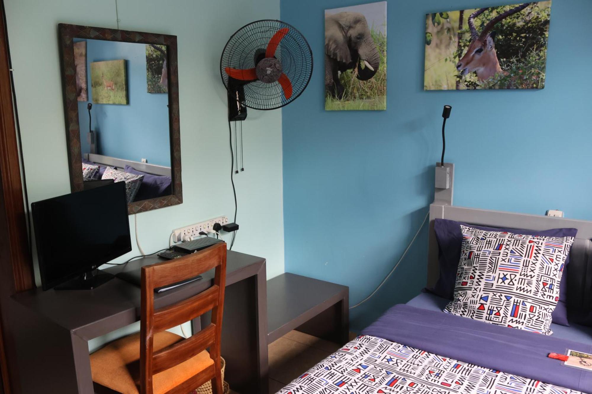 Umusambi B&B キガリ エクステリア 写真